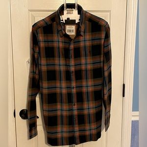 The North Face brand Plaid Button Down. New. Men’ Large.